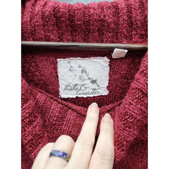 Thistle & Lavender Womens Cable Knit Sweater With Button Accents Red XL - Picture 3 of 5